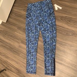 T by Talbots leggings/yoga pants with zipper.